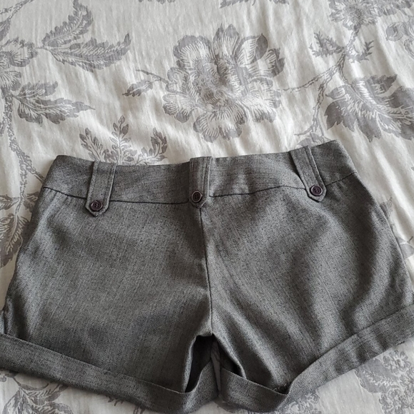 Stoosh black and white shorts - size 5 - Picture 6 of 7